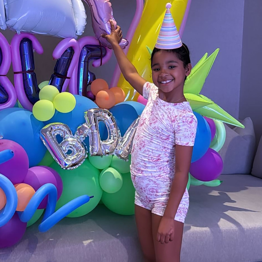 Khloe Kardashian’s Daughter True Thompson Celebrates 7th Birthday at Neon Party Khloe Kardashian’s Daughter True Thompson Celebrates 7th Birthday at Neon Party
