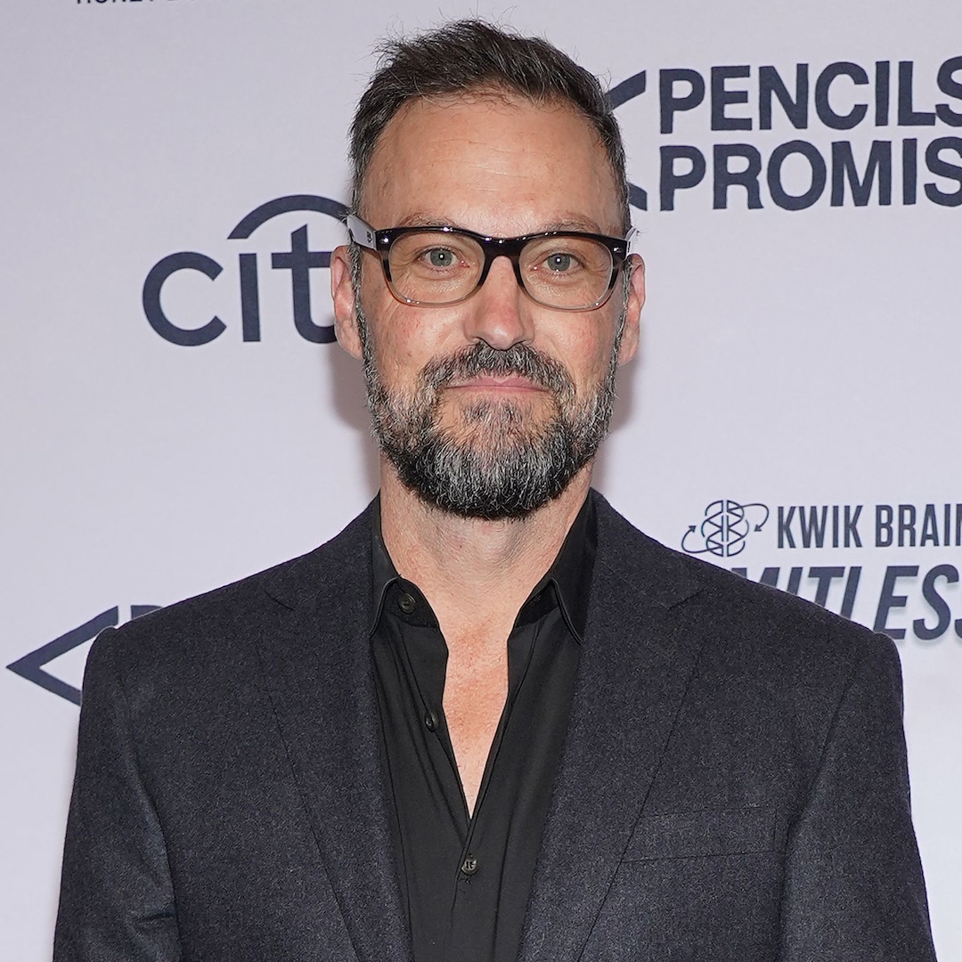 Бевърли Хилс 90210 звезда Брайън Остин Грийн обяви на 14