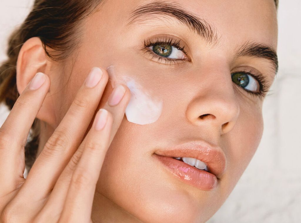 shop_clarins linkby mother's day_hero.jpg