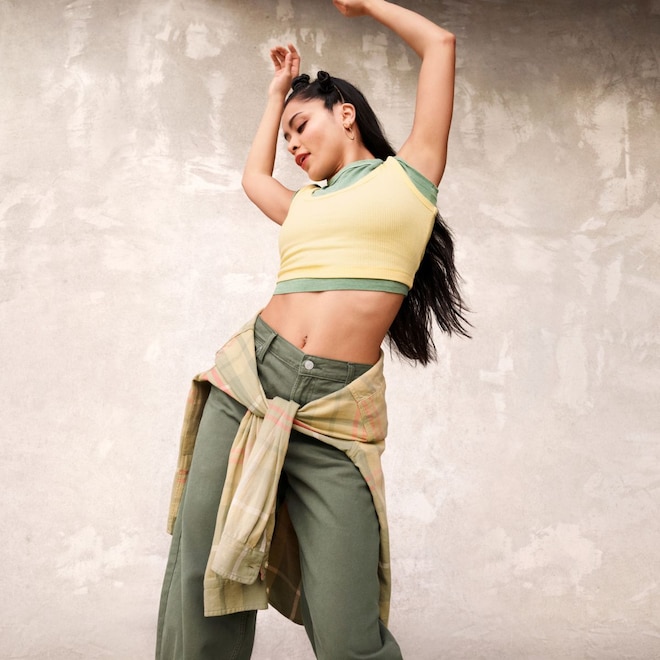 Shop Gap Outlet Deals