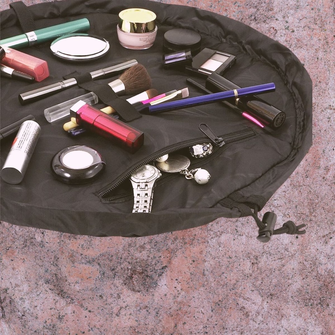 This TikTok-Famous Drawstring Makeup Bag Exceeds the Hype