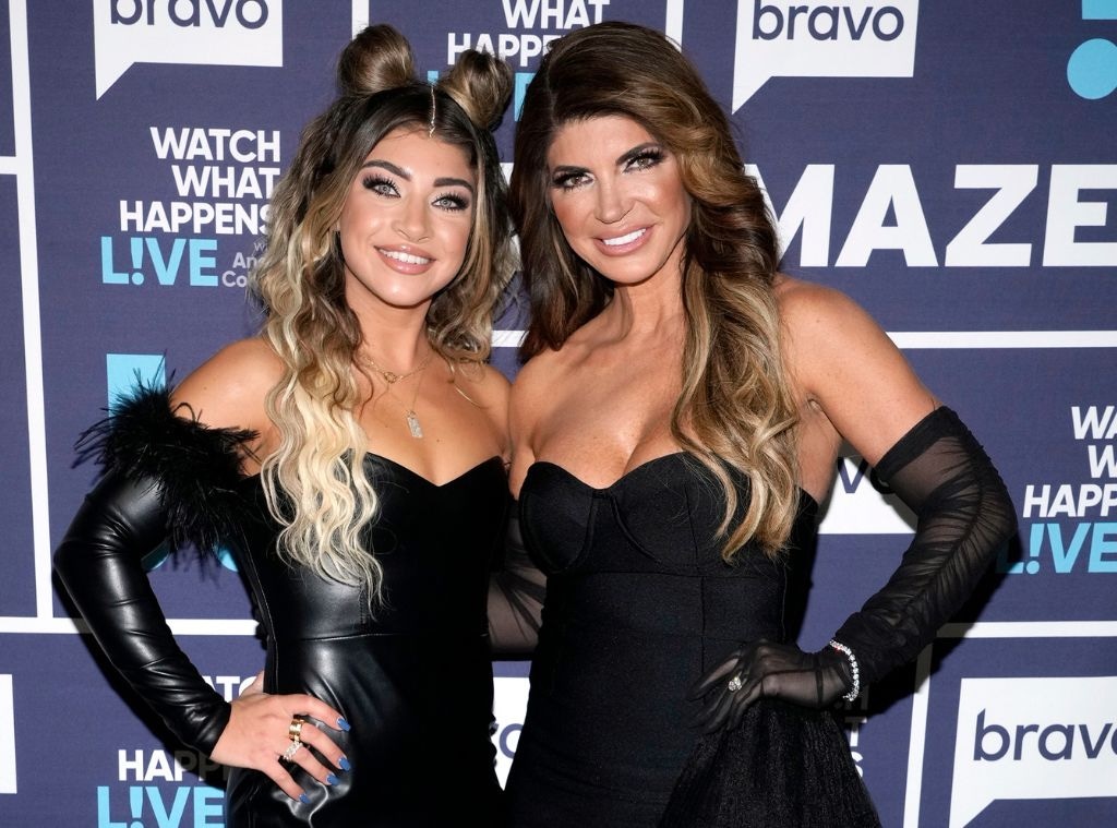 Teresa Giudice and Daughter Gia Giudice Share Beauty Trends They Both Love—From Red Light to Lip Stains 11 Store Teresa Giudice and Gia Giudice Amazon Beauty Traits