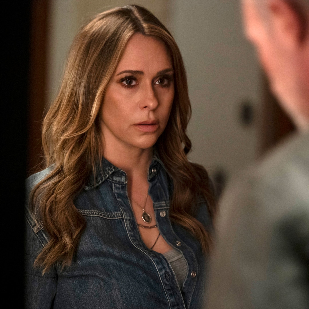 Jennifer Love Hewitt Unveils Hair Transformation During Rare Appearance