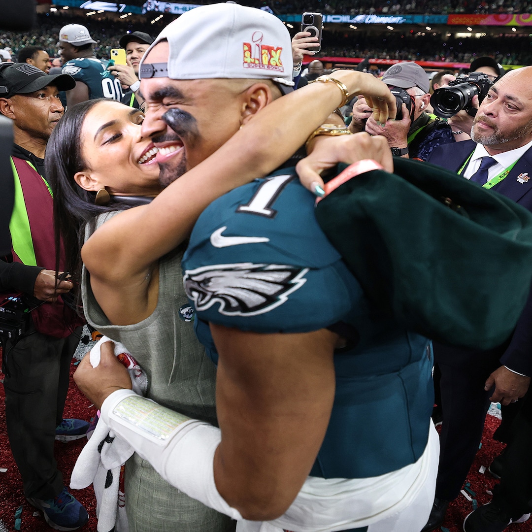 Philadelphia Eagles’ Jalen Hurts Marries Bry Burrows in Intimate Spring Wedding Philadelphia Eagles’ Jalen Hurts Marries Bry Burrows in Intimate Spring Wedding