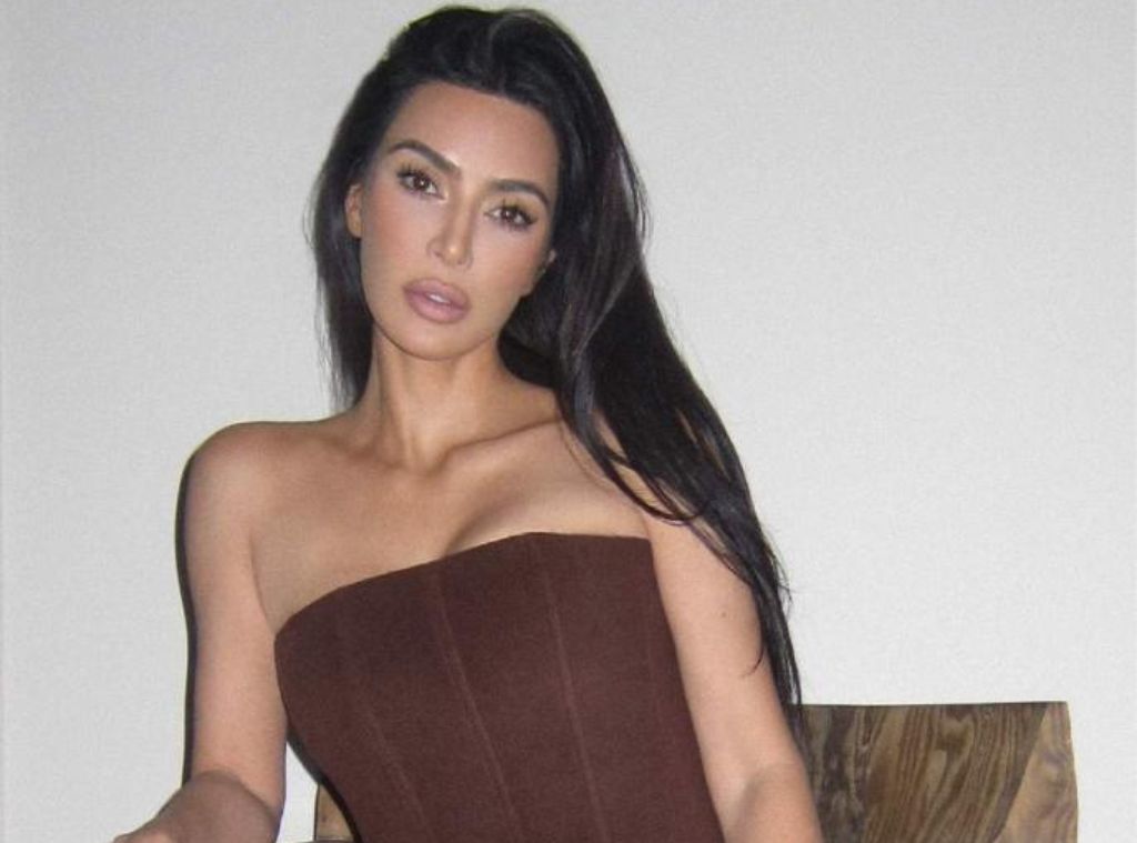 Shop Kim Kardashian SKIMS Bi-Annual Sale Early To find admission to