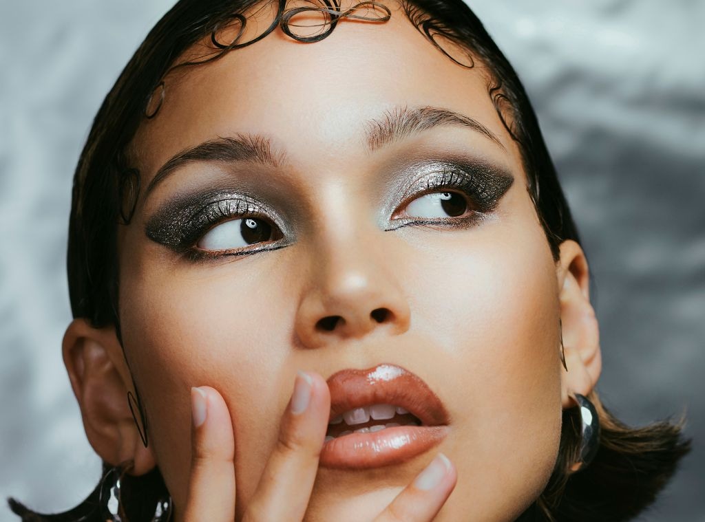 We Found the Perfect Cool-Toned Eyeshadow Palette and It’s Only $12 21 cool eyshadow hero image.jpg