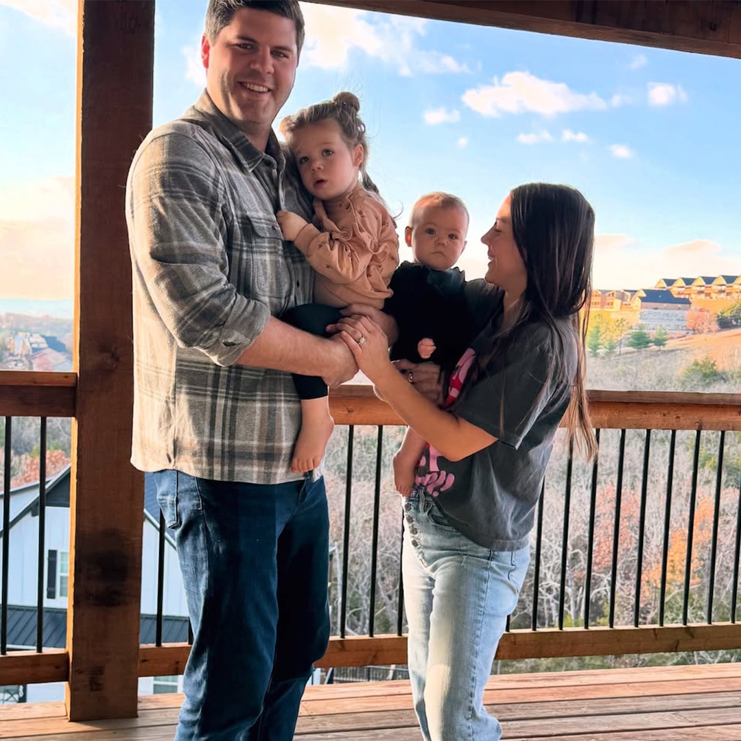 Influencer Lizzie Kieffer Mourns Death of 12-Month-Old Daughter Lily Influencer Lizzie Kieffer Mourns Death of 12-Month-Old Daughter Lily