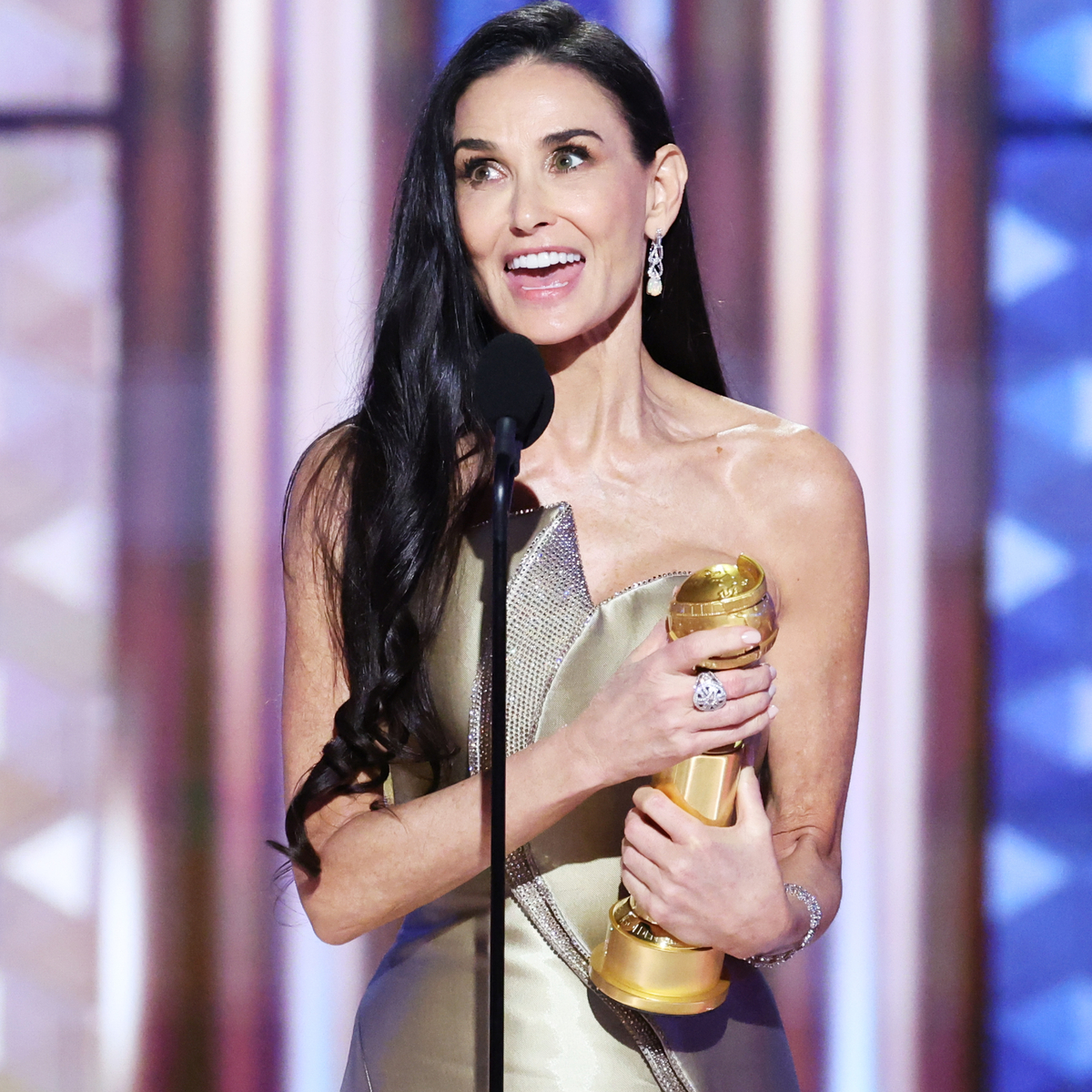 2025 Globes: Demi Moore Gives Moving Speech on Overcoming 