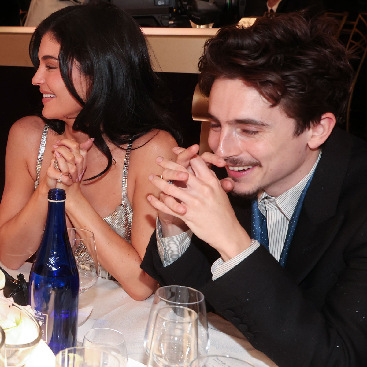 2025 Golden Globes: Timothée Chalamet and Kylie Jenner Seal Their Date Night With a Kiss  - E! Online