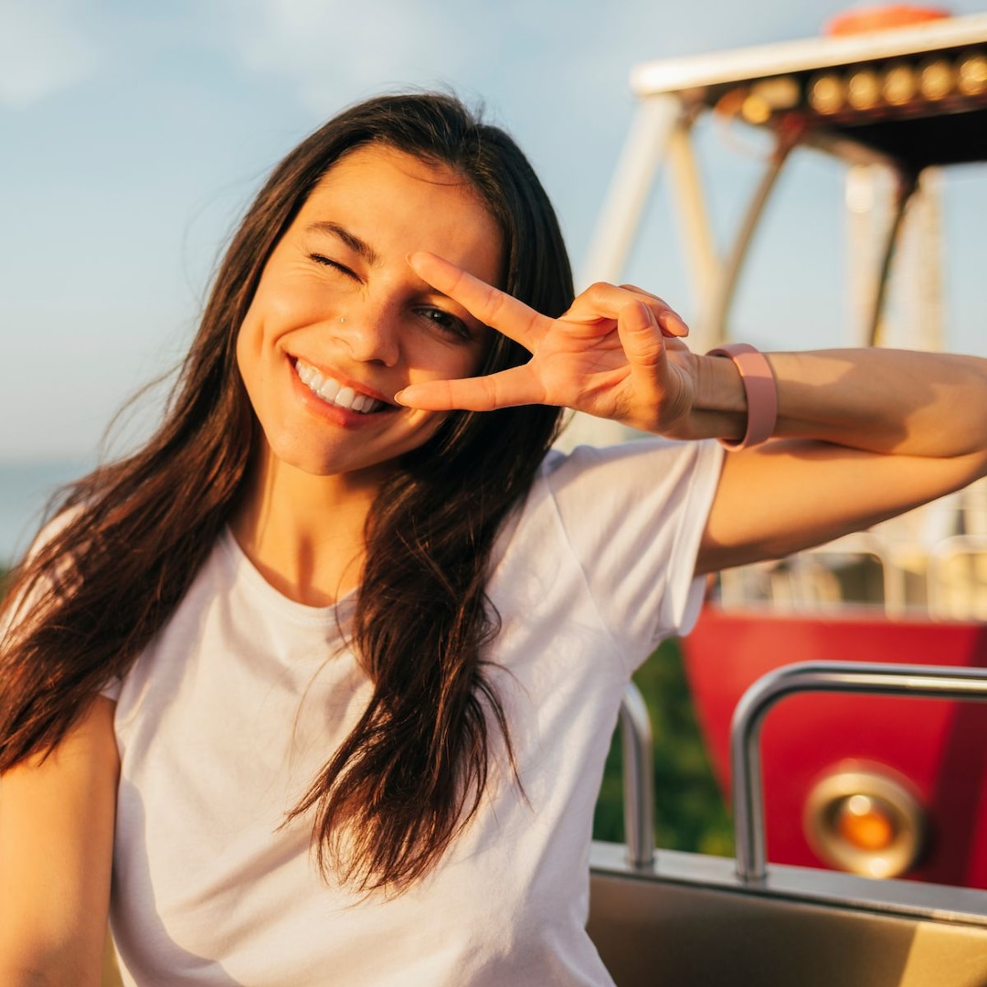 Essential Items You Need For Summer Essential Items You Need For Summer