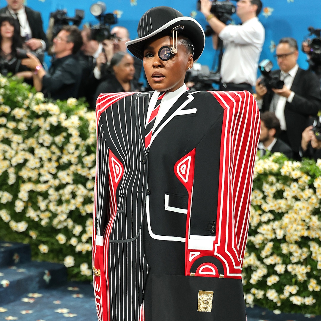 След като Janelle Monáe отправи червен костюм на Paul Tazewell