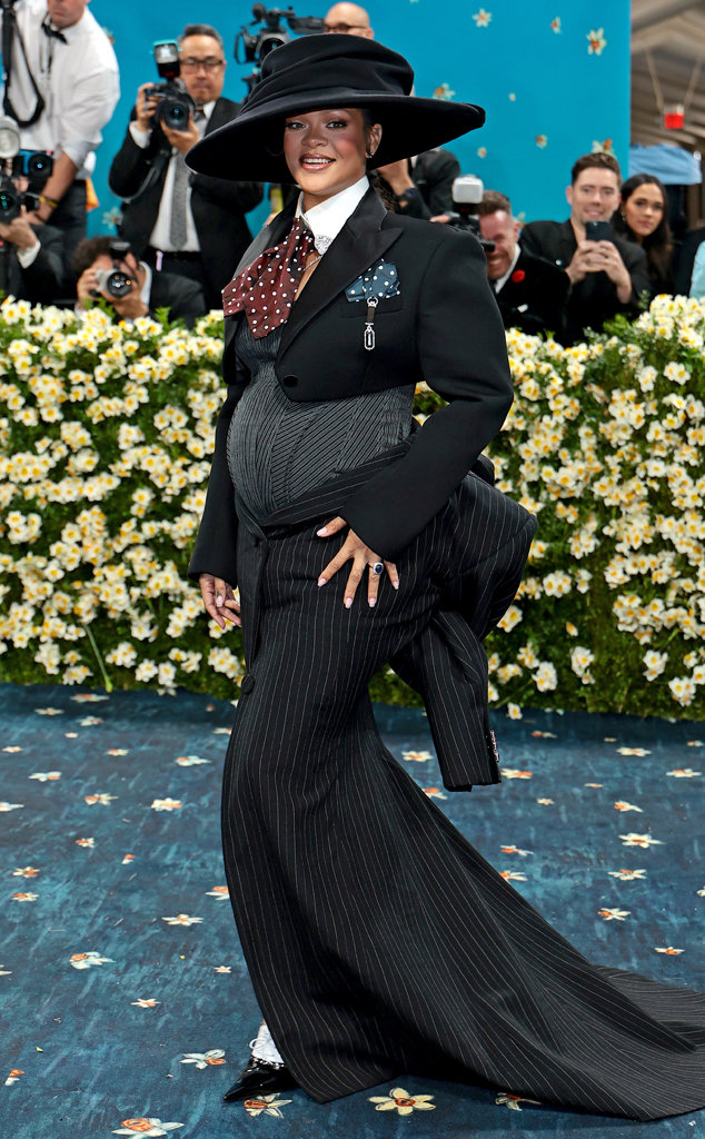 Rihanna arrives at Met Gala 2025 red carpet 