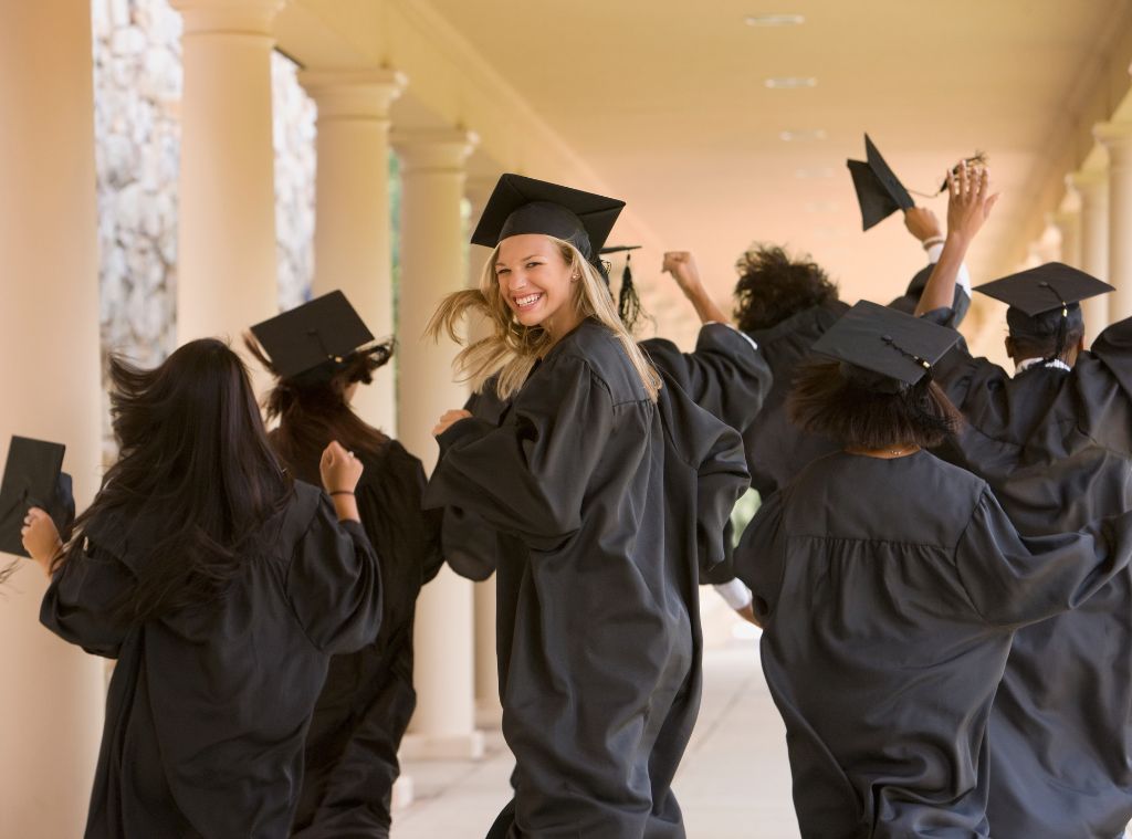 shop_gifts for grads 2025_hero.jpg