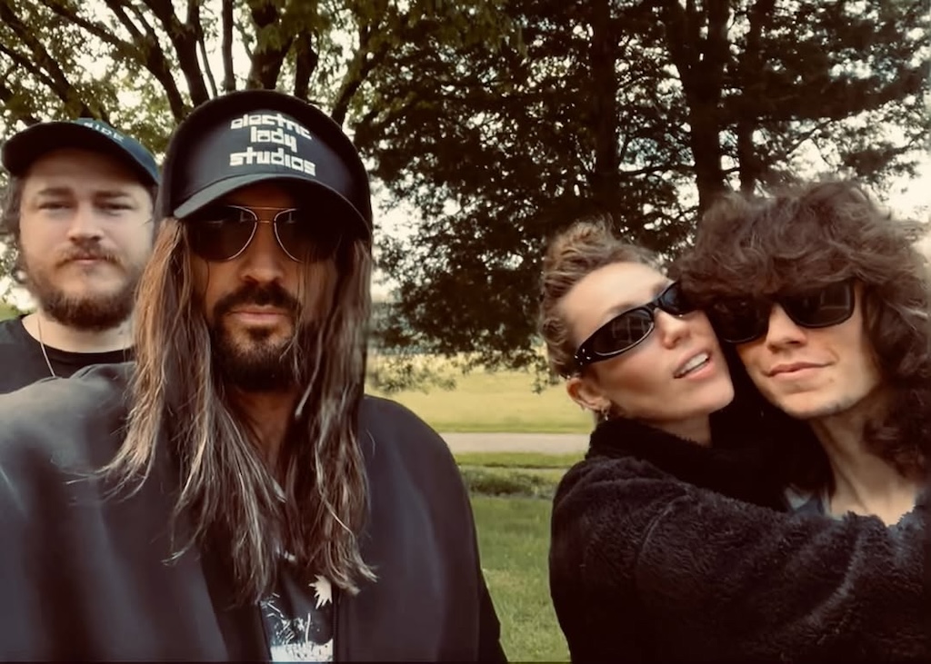 Billy Ray Cyrus reunites with Miley Cyrus and brother Braison Cyrus.