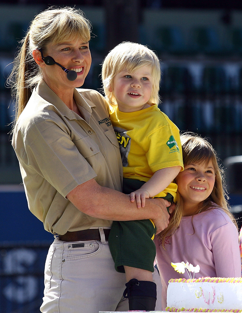 Robert Irwin gets Chippendales offer in Vegas, pitch sent to his mom Terri  Irwin, image size:791x1024