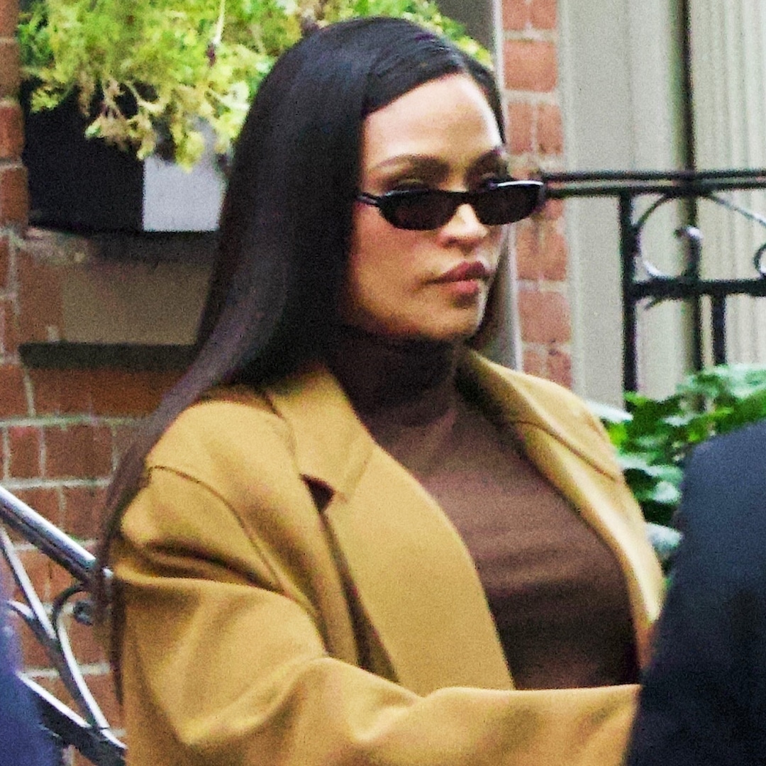 Каси Вентура пристигна пред съда за съдебния процес на сексуалния