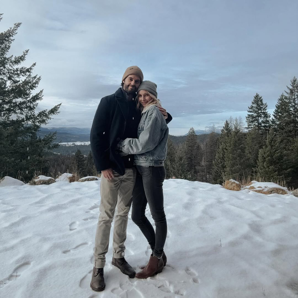 Candice King, Steven Krueger