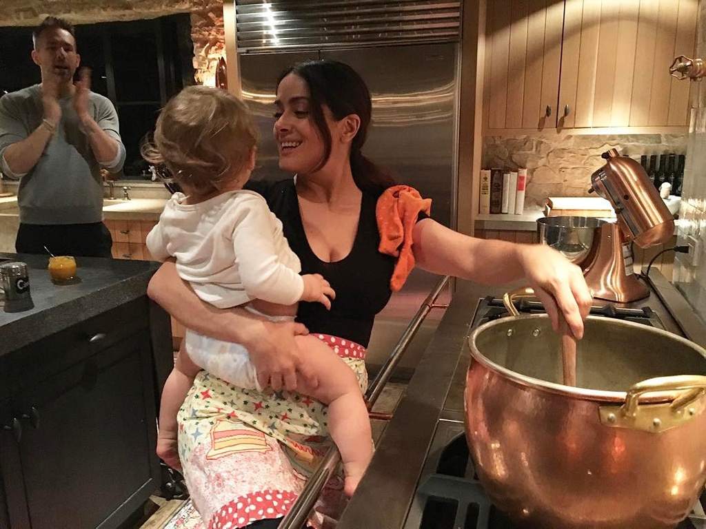 Salma Hayek, Ryan Reynolds, Inez