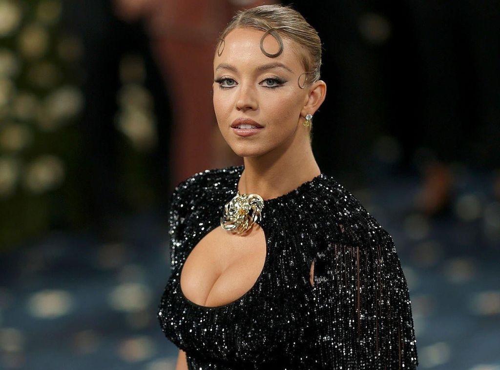 11 Charlotte Tilbury Products Sydney Sweeney, Paige DeSorbo & More Celebs Swear By 11 Shop Sydney Sweeney Met Gala Loving Tan Sale