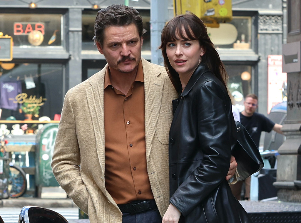Dakota Johnson, Pedro Pascal