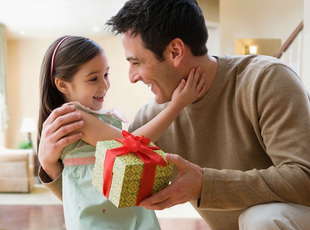 fathersdaygifts hero image.jpg