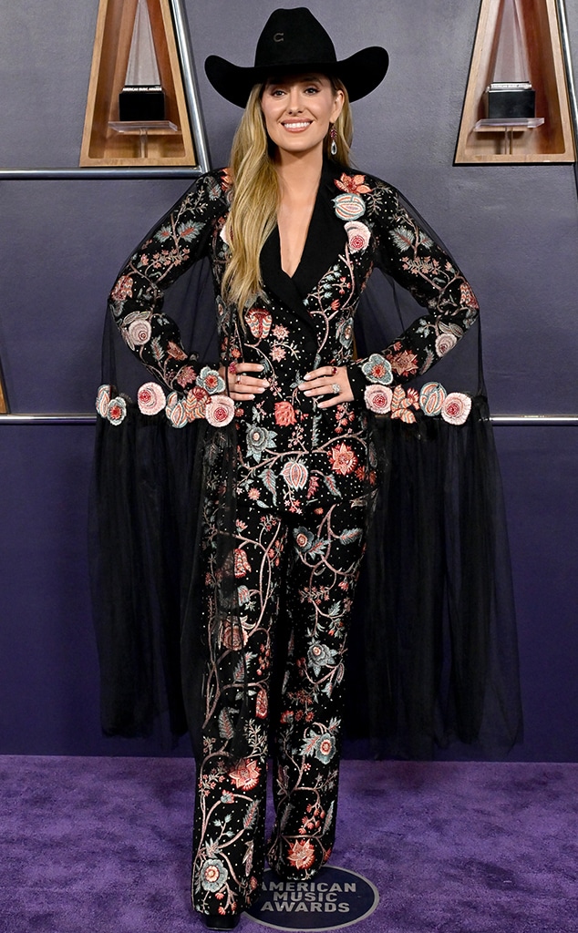 Lainey Wilson attends the 2025 American Music Awards at Fontainebleau Las Vegas on May 26, 2025