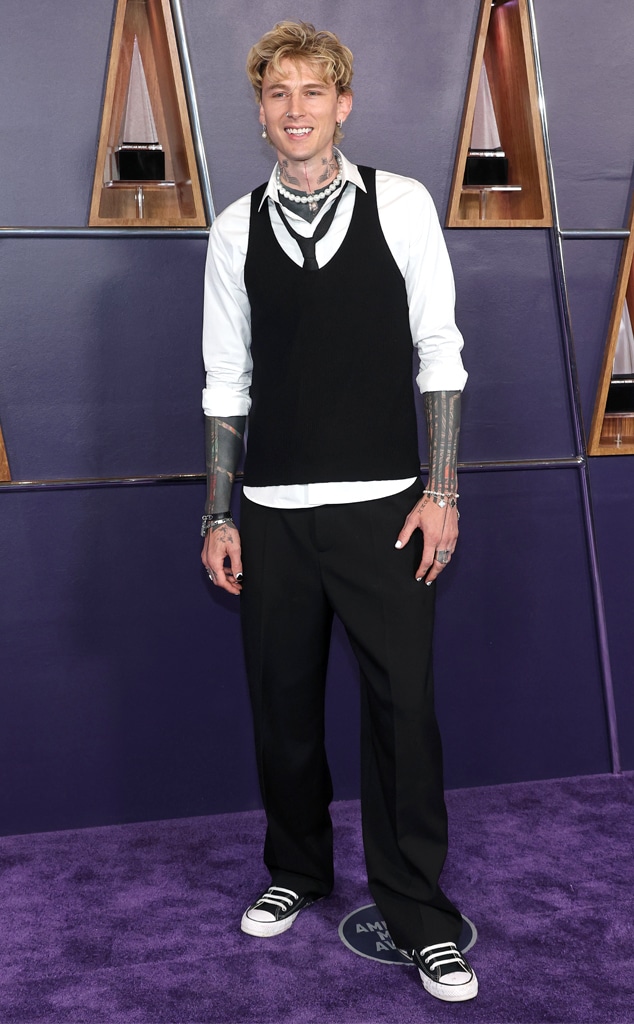 Machine Gun Kelly arrives at American Music Awards 2025 red carpet
