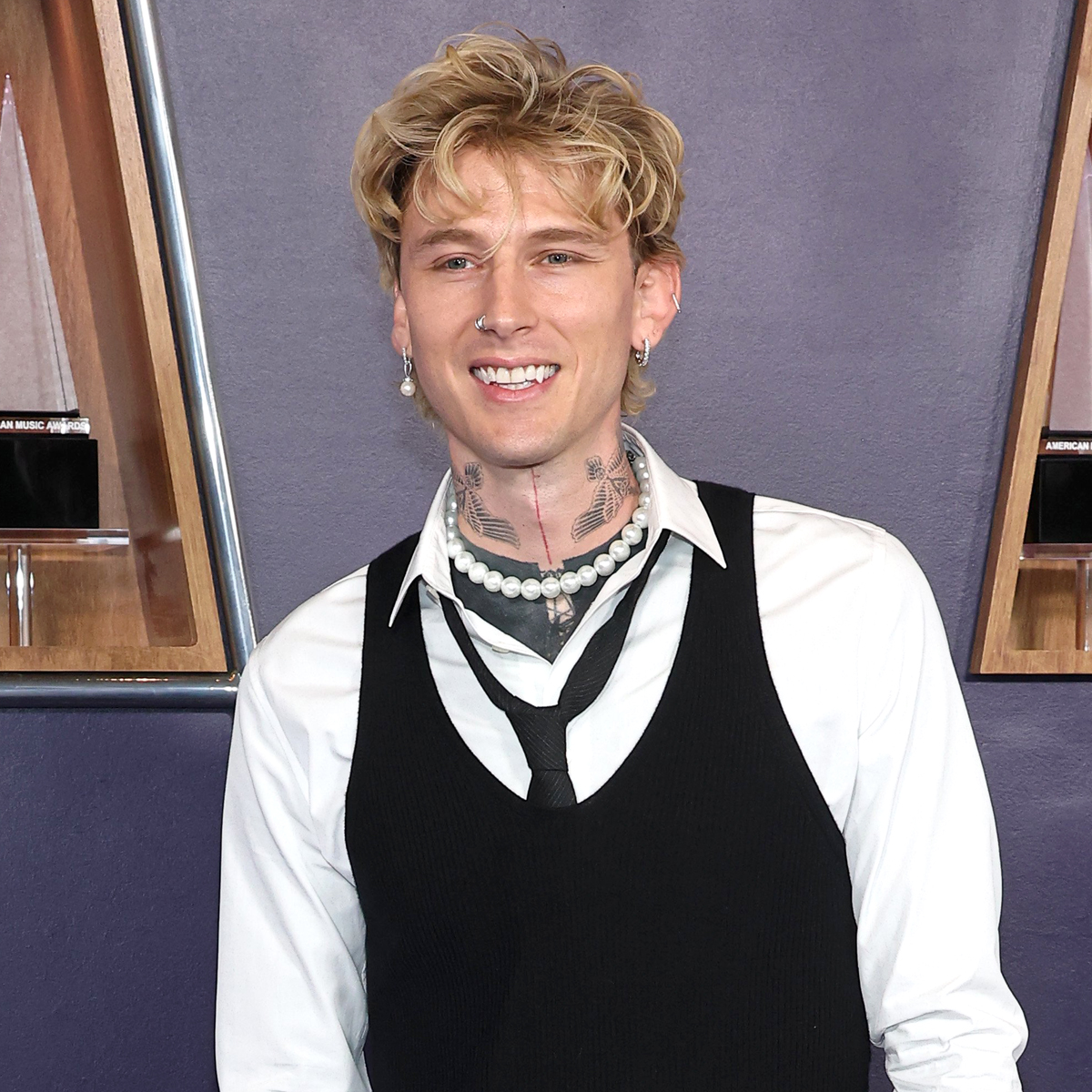 Why MGK Missed American Music Awards 2025 After Walking Red Carpet