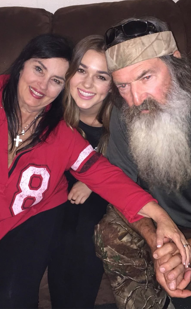 Sadie Robertson honors Phil Robertson after his death at age 79