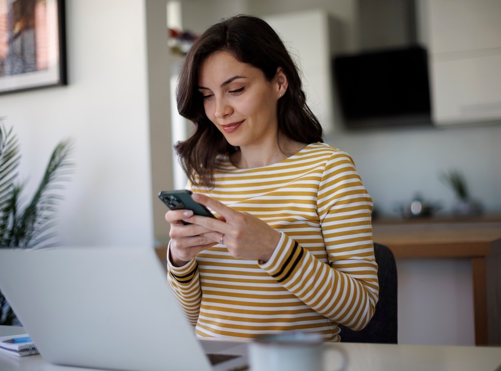 Get a Brookstone Wireless Charging Stand for 75% off, Wireless Headphones for 81% off & More Flash Deals 11 morningtop.jpg