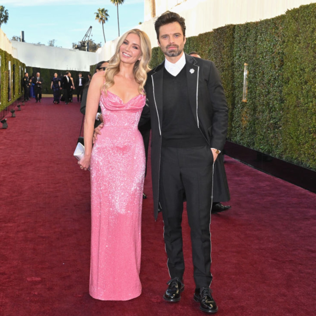 Globes: Sebastian Stan Kisses Annabelle Wallis in Rare PDA Moment