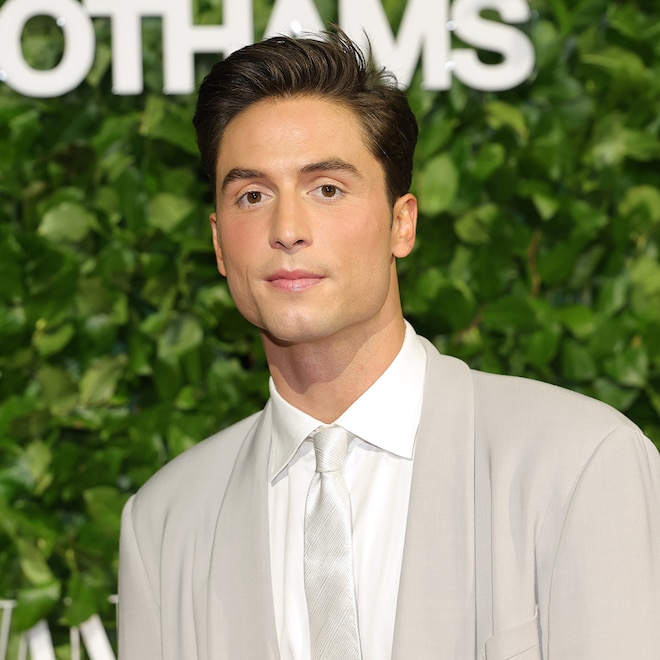 Benito Skinner, Overcompensating