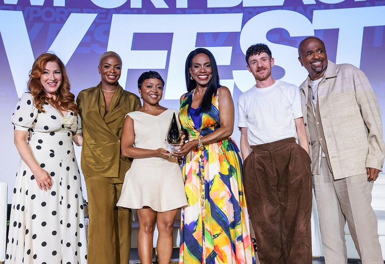 Lisa Ann Walter, Janelle James, Quinta Brunson, Sheryl Lee Ralph, Chris Perfetti, William Stanford