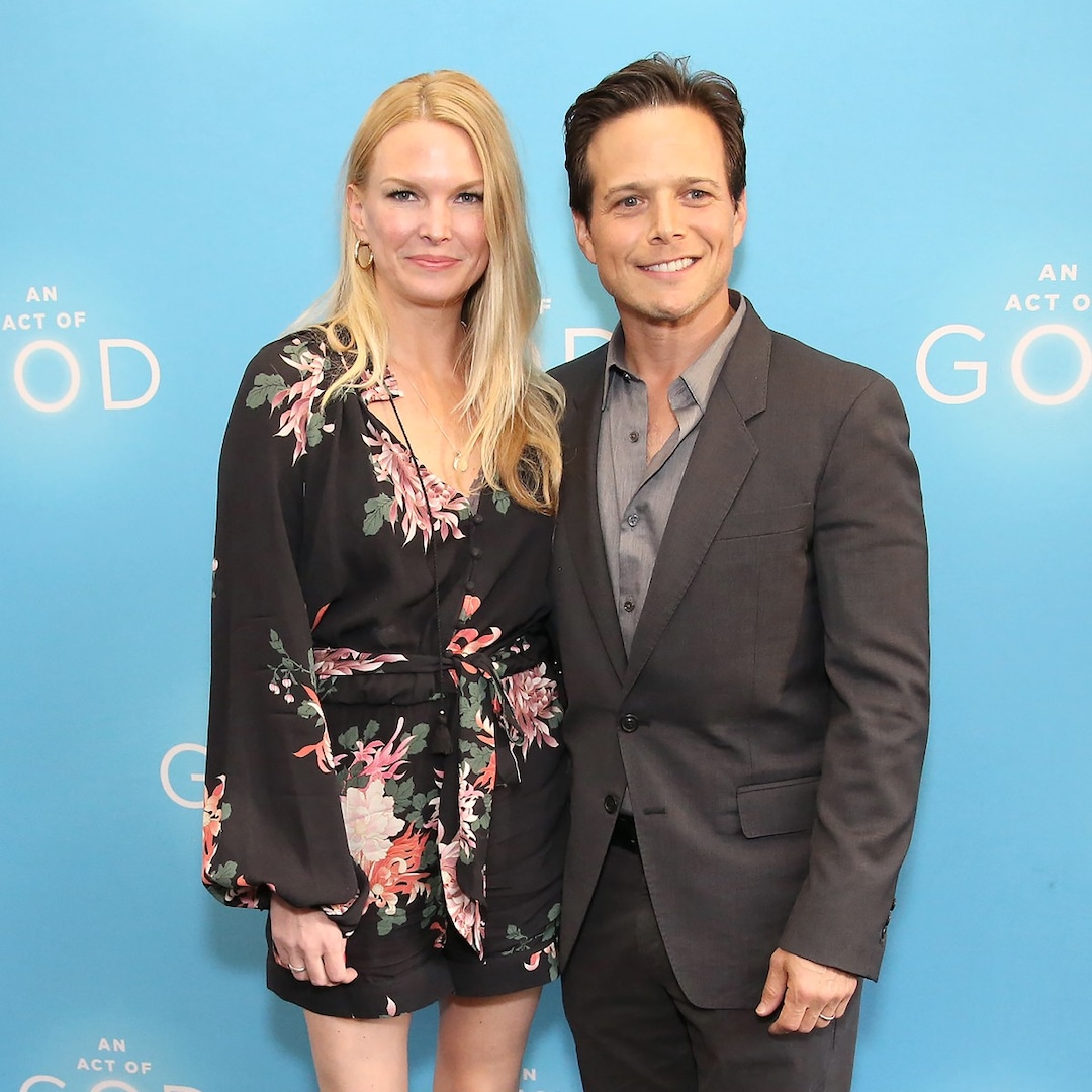 Scott Wolf’s Ex Kelley Wolf Posts Video Being Detained by Police
