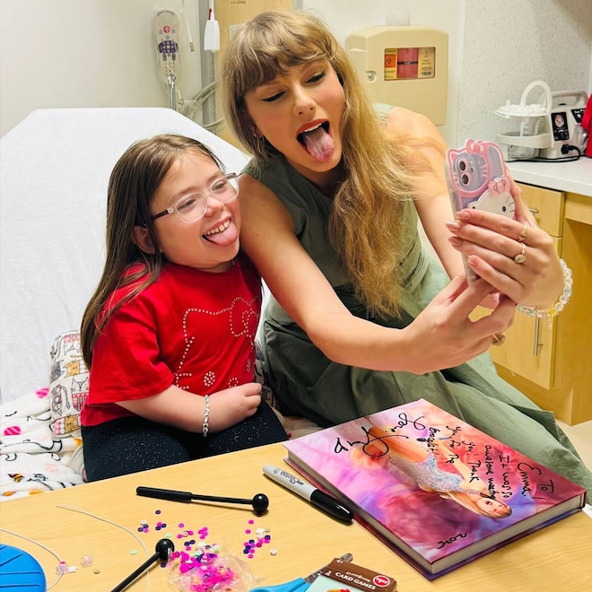 Taylor Swift Visits Children's Hospital