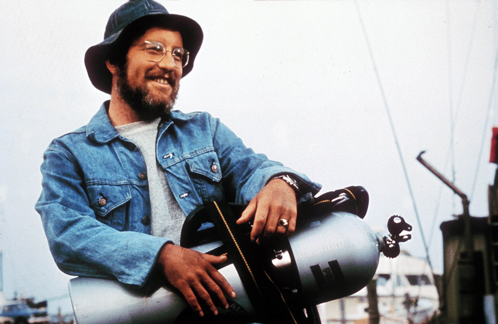 Jaws' Richard Dreyfuss Diagnosed With Viral Bronchitis