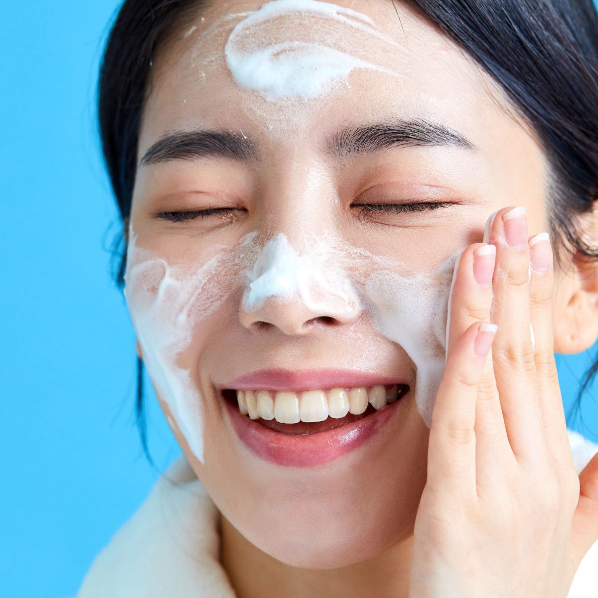 Best Cleansers to Remove Sunscreen: The Outset, Kora Organics, & More