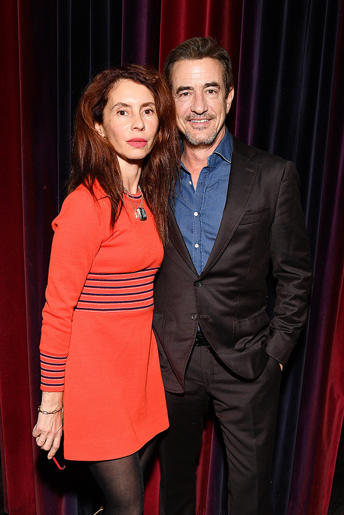 Prima Apollinaare, Dermot Mulroney