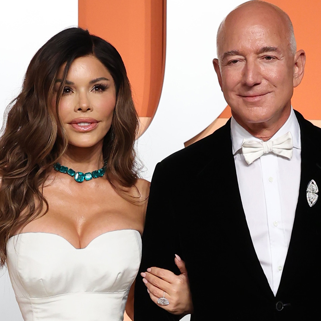 Jeff Bezos and Lauren Sánchez’s Wedding Invite Reveals Unique Gift to Guests Jeff Bezos and Lauren Sánchez’s Wedding Invite Reveals Unique Gift to Guests