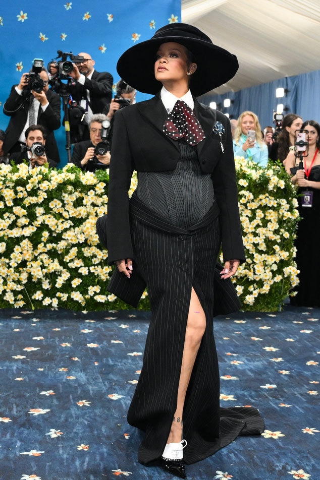 Rihanna arrives at Met Gala 2025 after announcing pregnancy