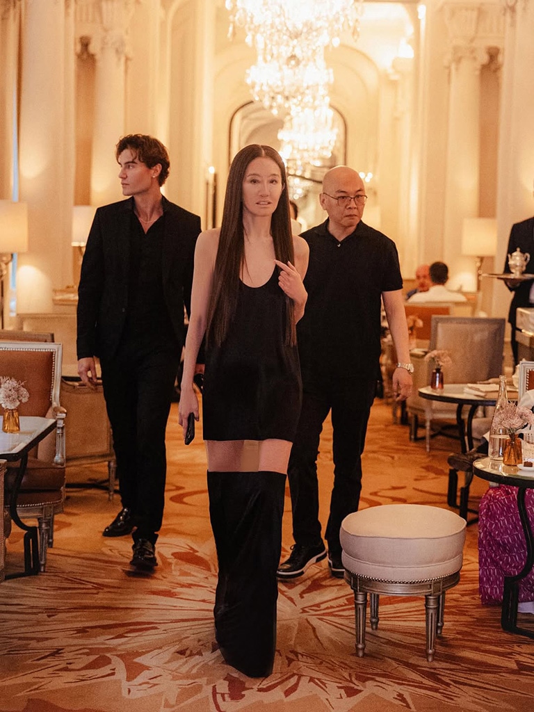 Vera Wang's Tiny Black Dress at 76th Birthday Party Vera Wang's Tiny Black Dress at 76th Birthday Party