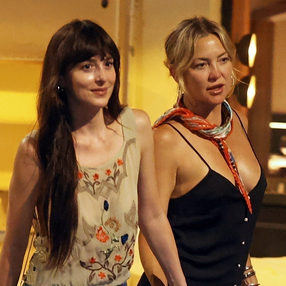 Dakota Johnson Girls Trip With Kate Hudson After Chris Martin Breakup