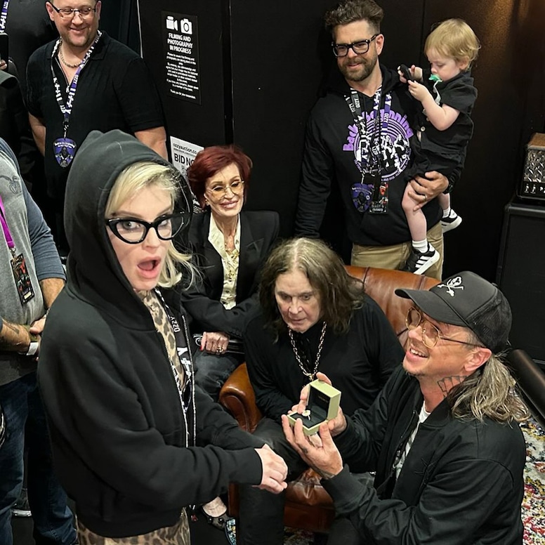 Kelly Osbourne, Sid Wilson, Sharon Osbourne, Ozzy Osbourne, Jack Osbourne, Engagement, Proposal