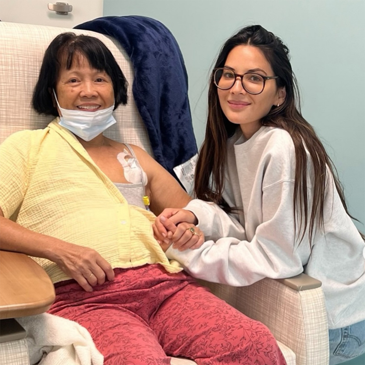 Olivia Munn Shares Mom's Breast Cancer Diagnosis a Year After Her Own
