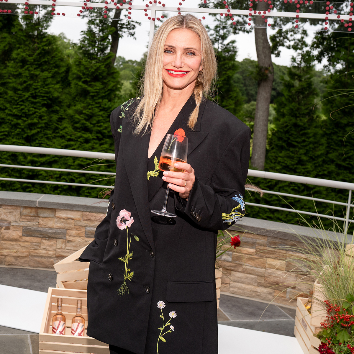 Cameron Diaz Makes Rare Public Appearance With Drew Barrymore, Andy Cohen and Pals