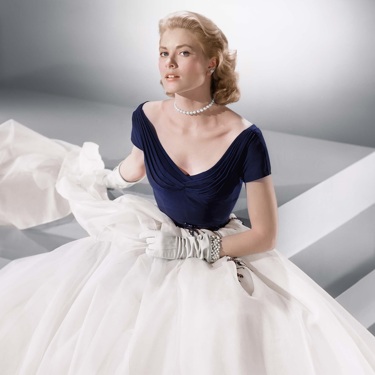 See Grace Kelly's Granddaughter Recreate Her Iconic Rear Window Look