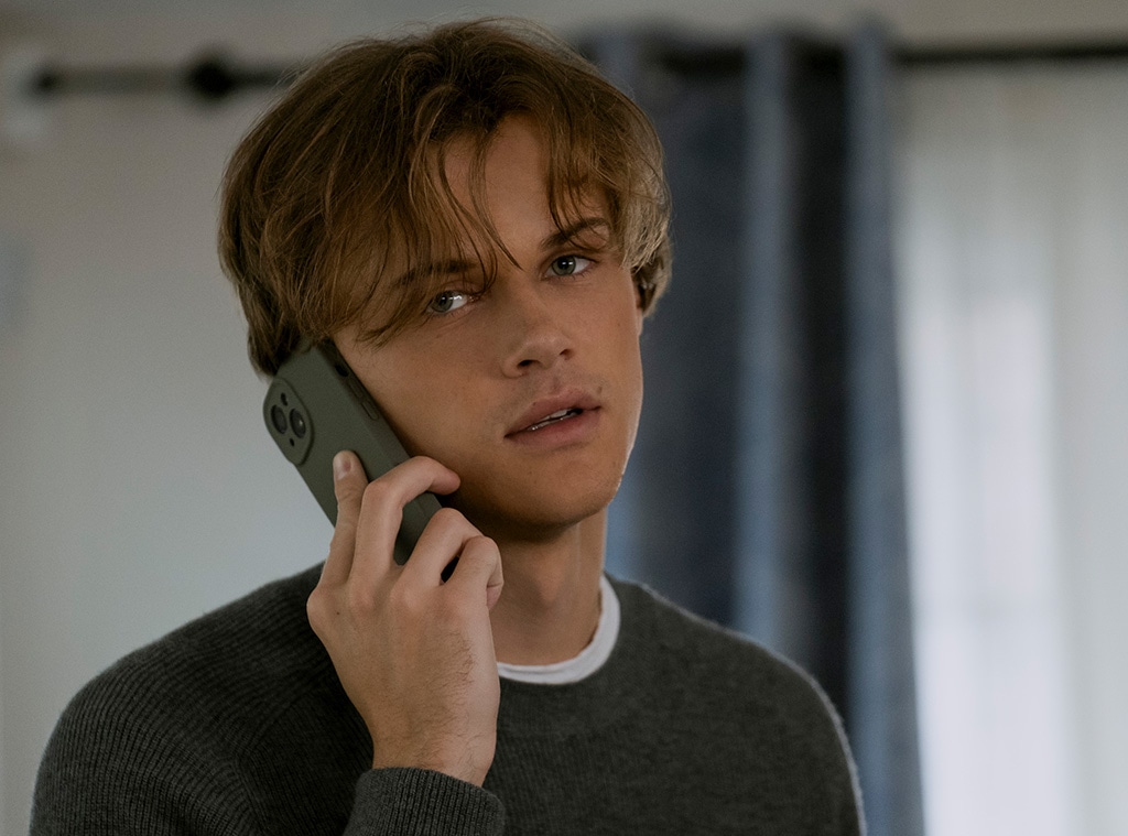 Chris Briney, The Summer I Turned Pretty