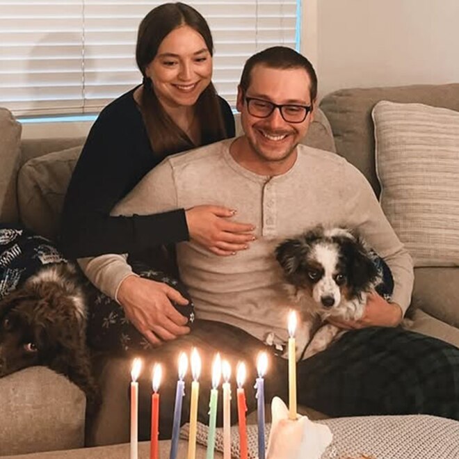 Hannah Carnat-Gronnerud, Ian de Metz