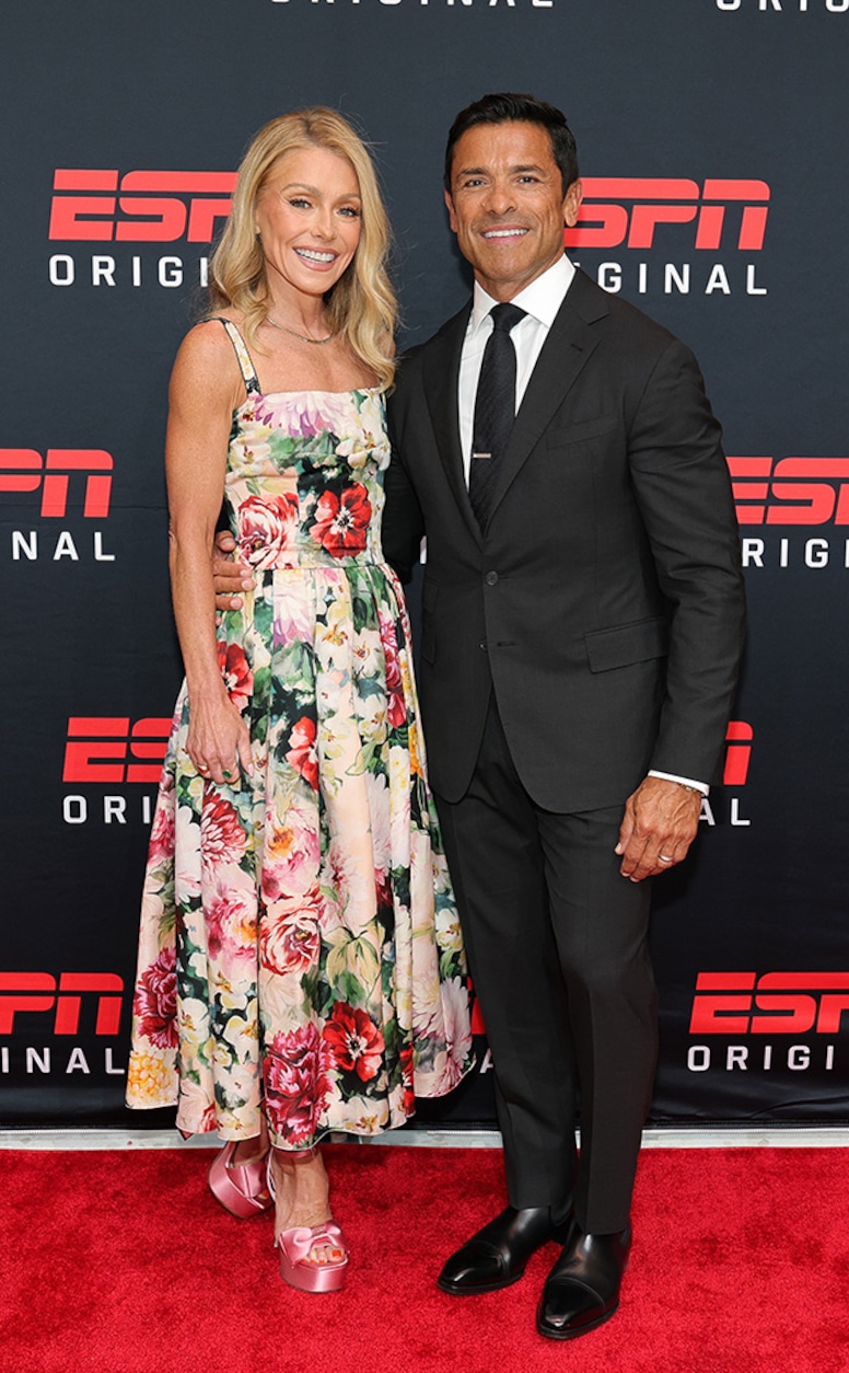 Kelly Ripa & Mark Consuelos, Big Pic