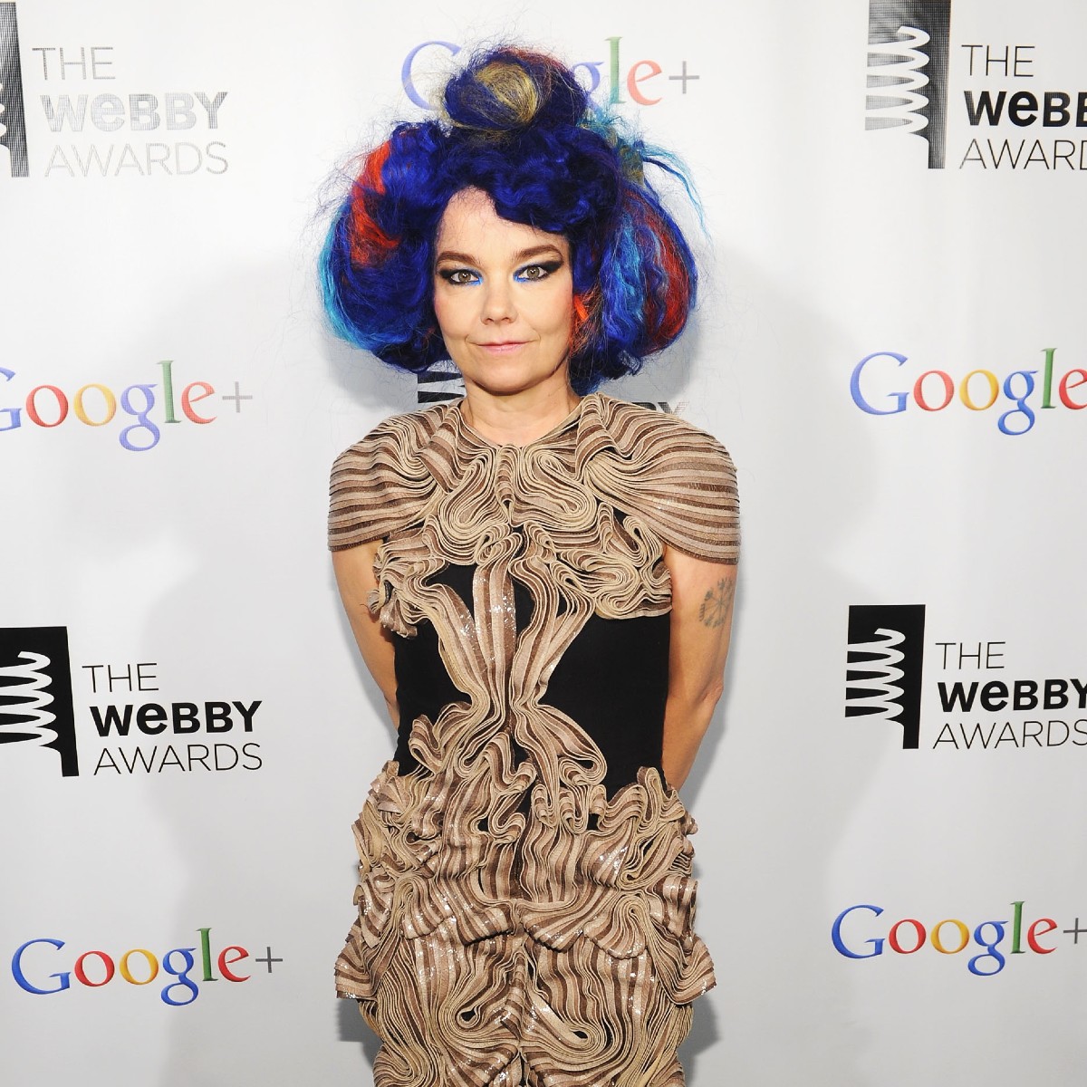 
                        BjÃ¶rkâ€™s Daughter Shuts Down the Runway at Copenhagen Fashion...